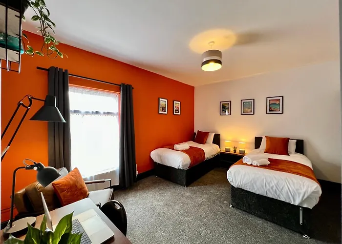 Oxford House - Great For Contractors Or Family Holidays