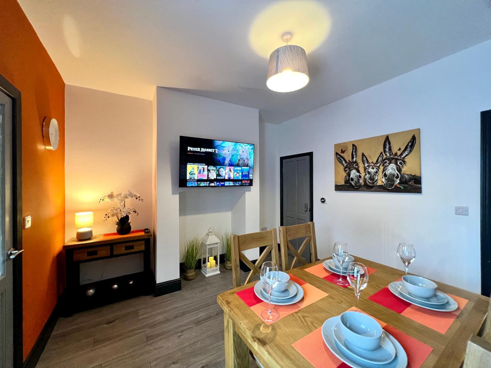 Oxford House - Great For Contractors Or Family Holidays Holiday home *