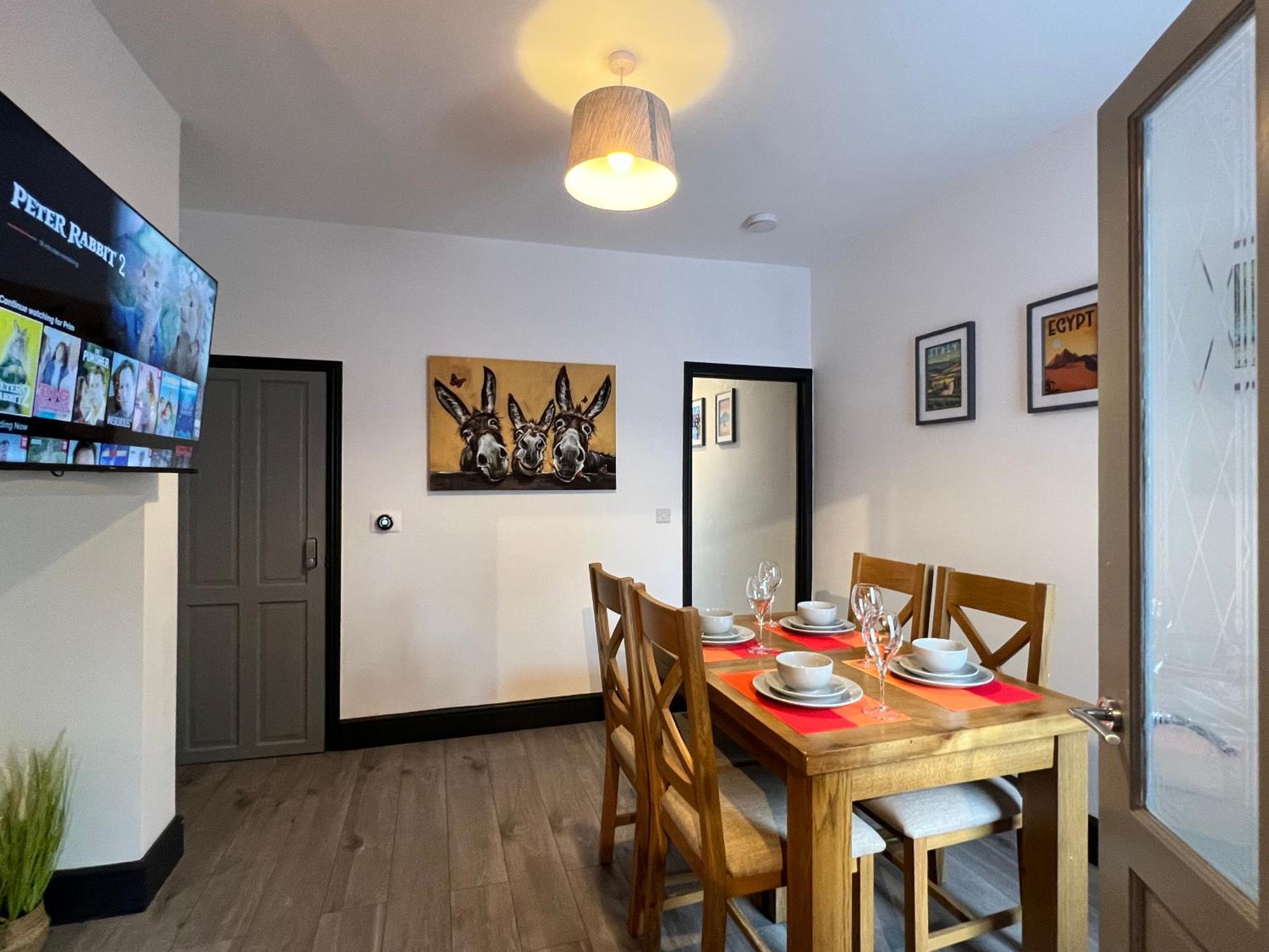 Oxford House - Great For Contractors Or Family Holidays Holiday home Cleethorpes