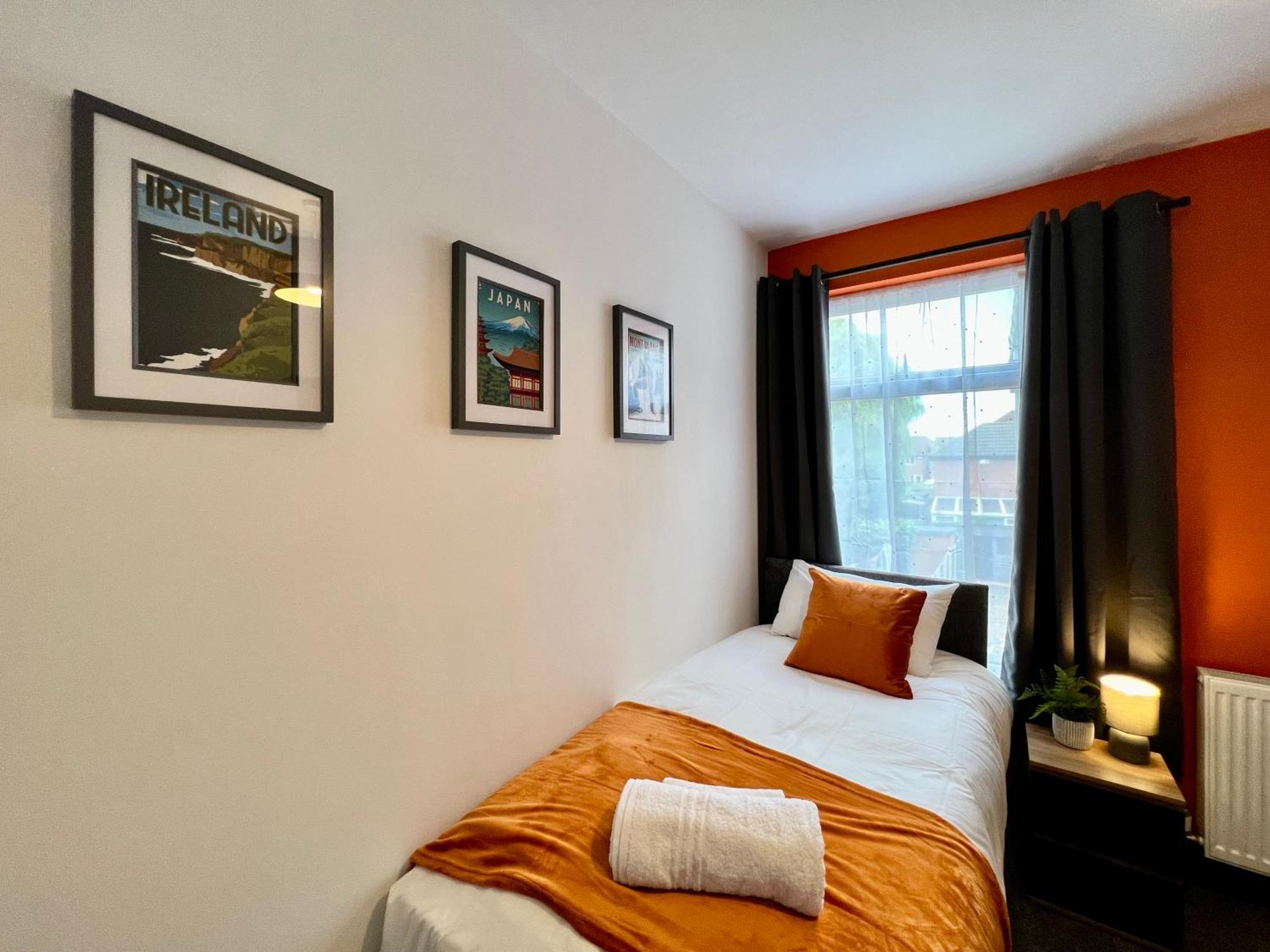 Oxford House - Great For Contractors Or Family Holidays