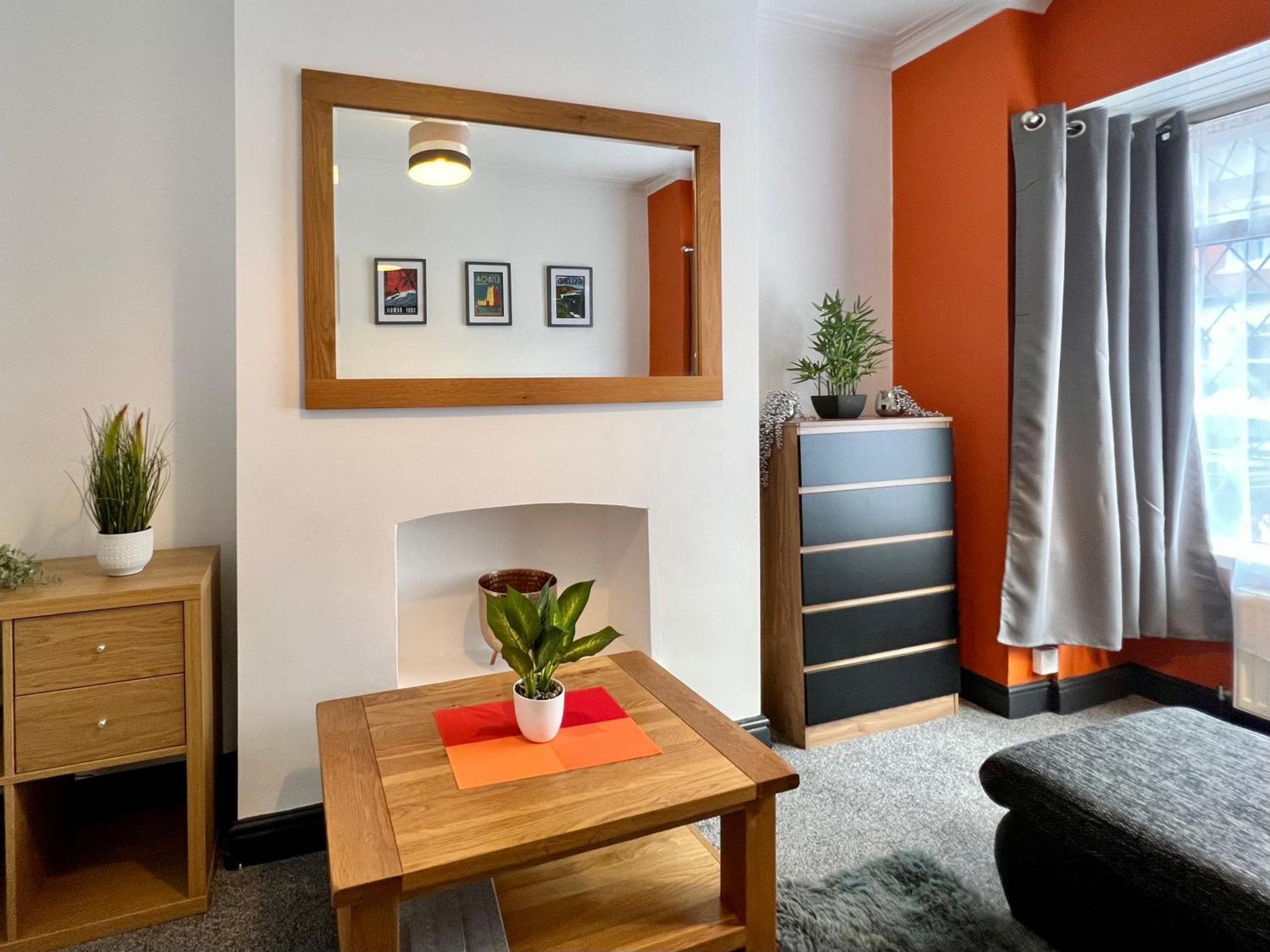Oxford House - Great For Contractors Or Family Holidays Holiday home Cleethorpes